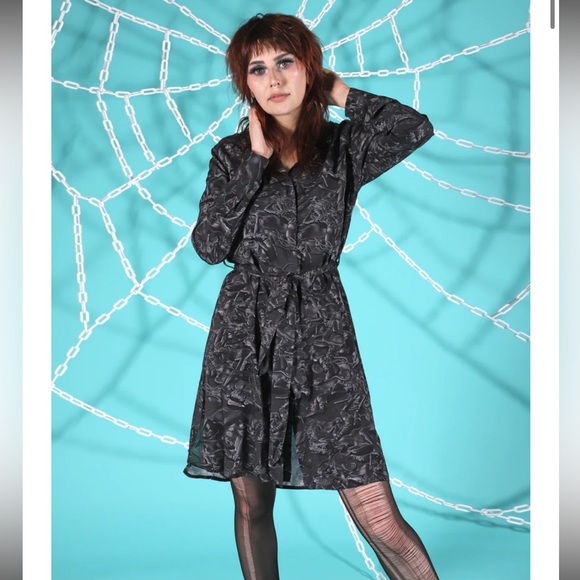 Pretty Snake Dresses & Skirts - NWOT Pretty Snake Fossilized Shirt Dress - Large